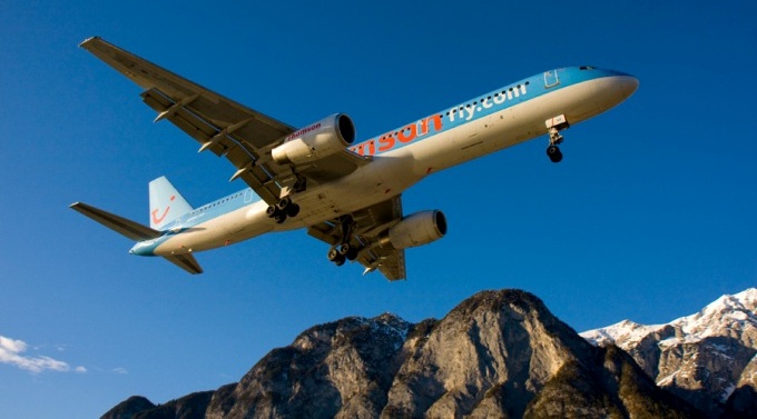 Jede Pilotenkarriere beginnt auf einem kleinen Flugzeug. Aber wir hoffen, dass unsere Schueler eines Tages als Kapitaene eines Linienflugzeuges nach Innsbruck zurueckkehren.